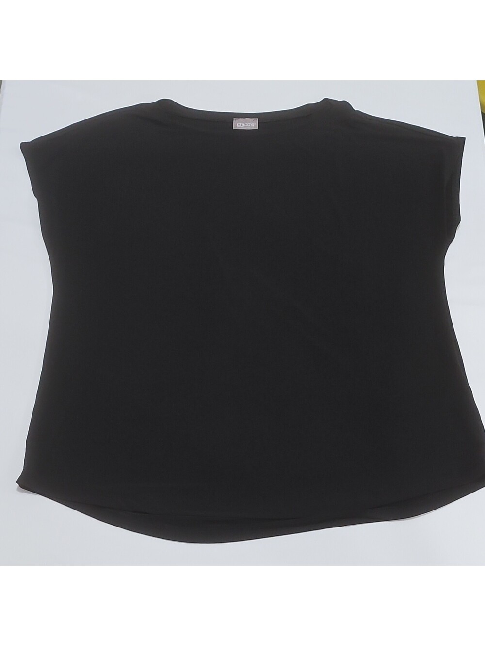 Chico's‎ Black Sleeveless Pullover Blouse  Round Neck Black Size 3. 0167